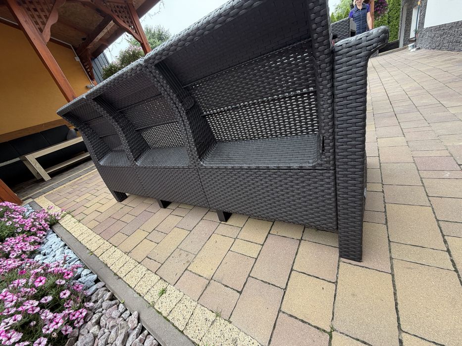 Nowy, elegancki zestaw mebli ogrodowych (Sofa 3-osobowa + Duży stół)