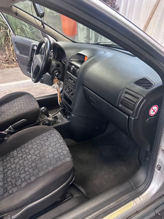 Opel Astra — fotografia 12
