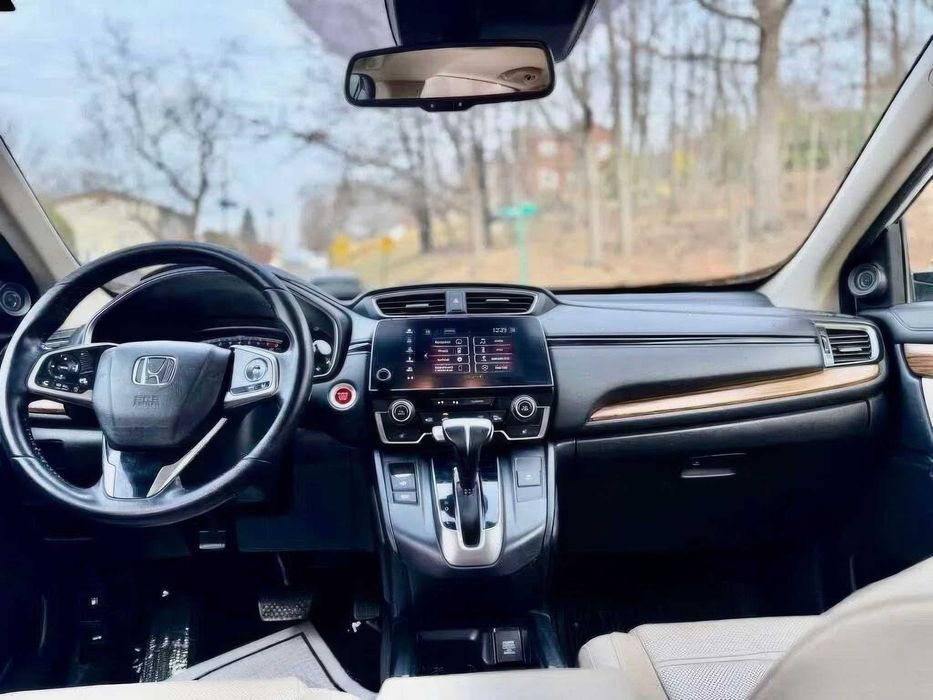 Honda CR-V Touring      2017