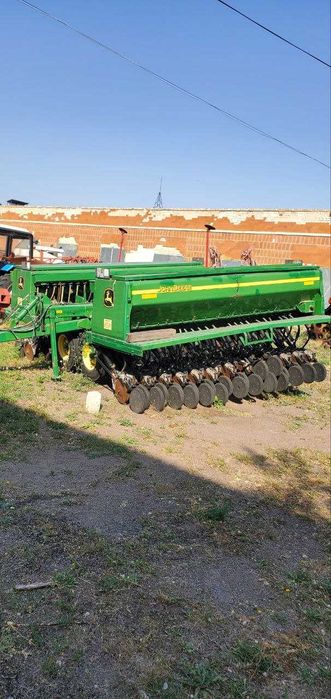 Сівалка механічна зернова + мілконасінні культури та добрива John Deere 455, ширина захвату 7,6 м, міжряддя 15см