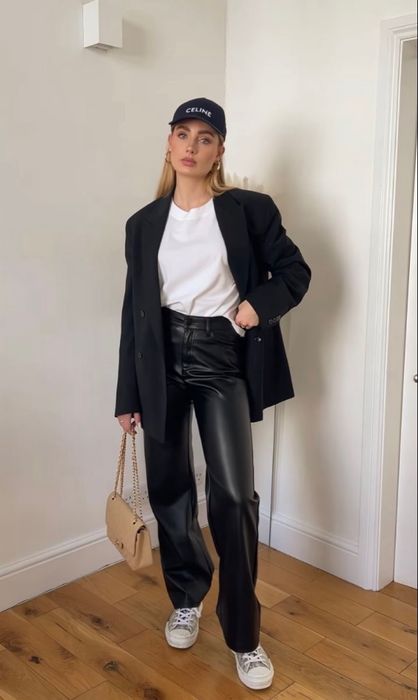 Штани широкі Zara з еко шкіри розмір М