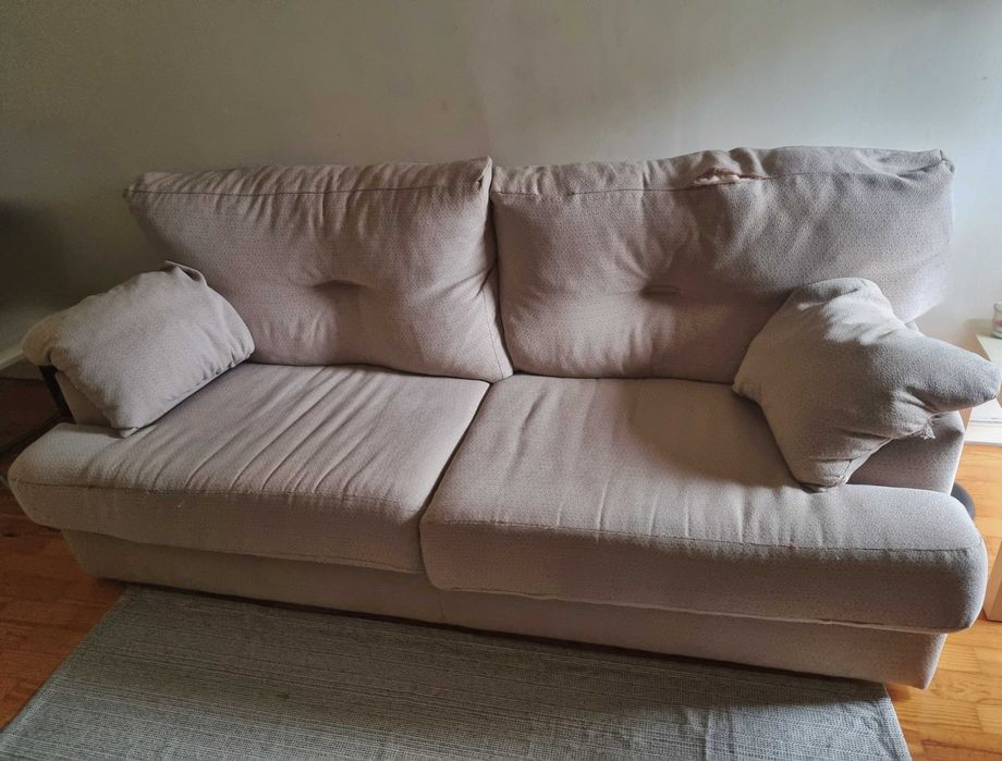 Sofa 2 lugares bege