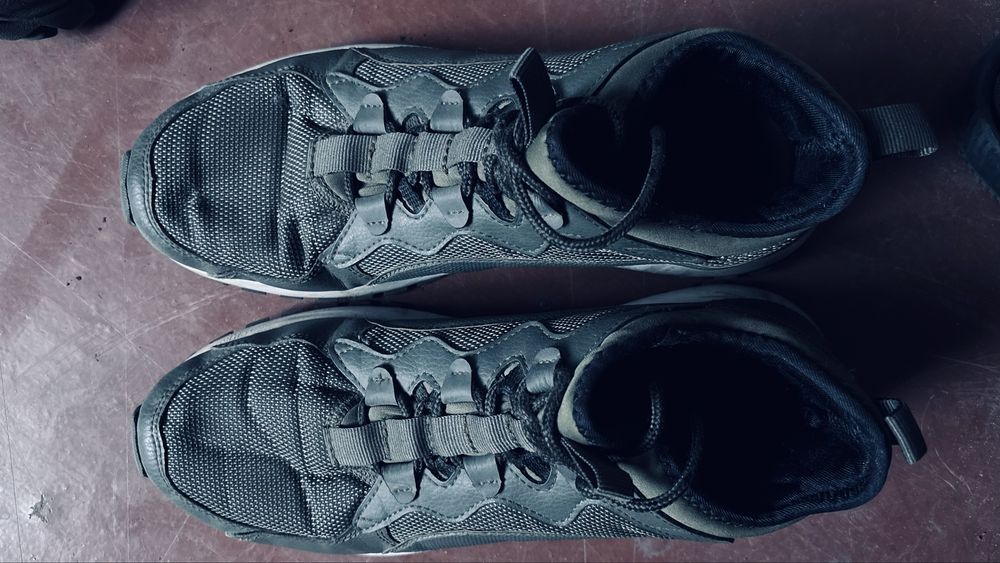 Продам кросівки Puma