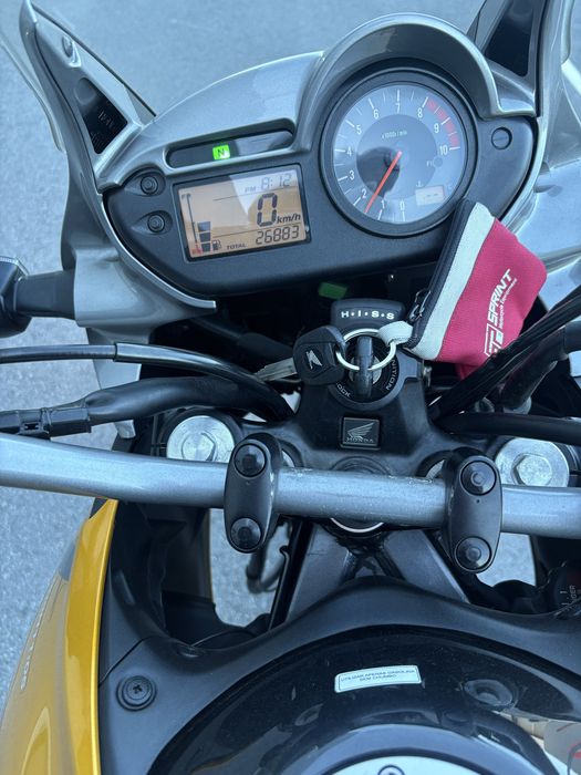 Honda Transalp 700 ( só 26100 km )  Versão exclusiva