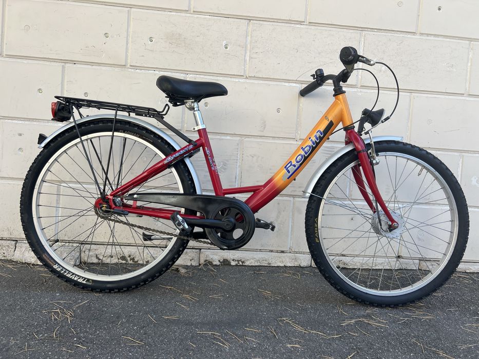 Велосипед підлітковий 24 на 3 швидкості гарний стан