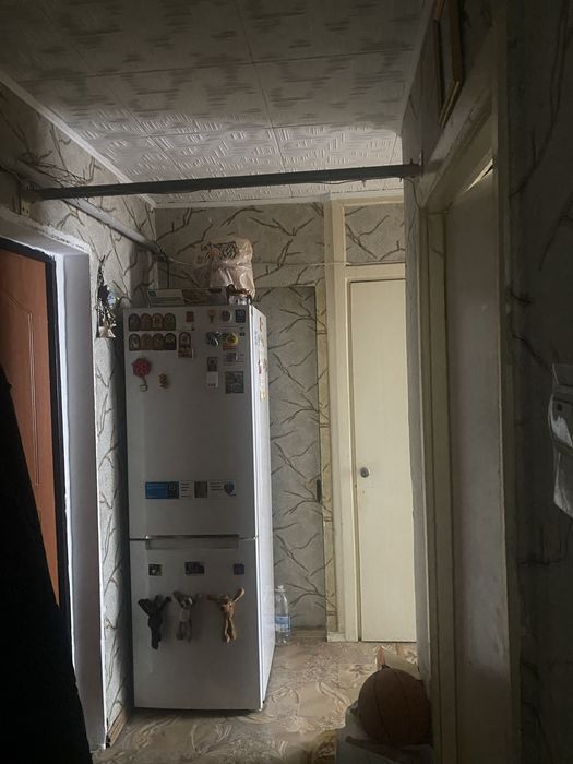 Продам 2-кім квартиру на Польовій