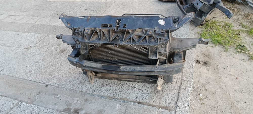 Altea Leon II Toledo III 1.6 MPI 1.6 1.9 TDI  2.0 FSI pas przedni KOMPLETNY