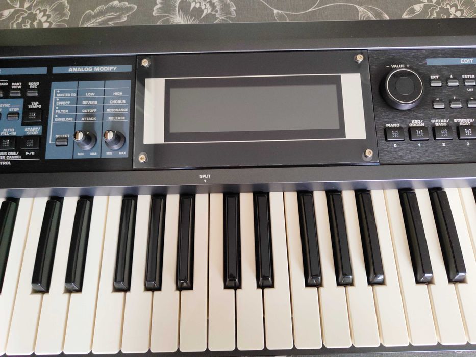 Keyboard workstation Roland GW-8