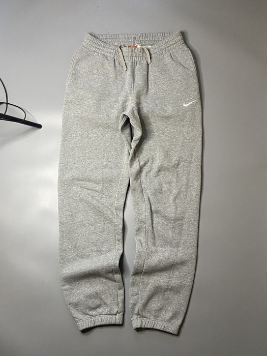 Дуже широкі сірі штани Nike sweatpants