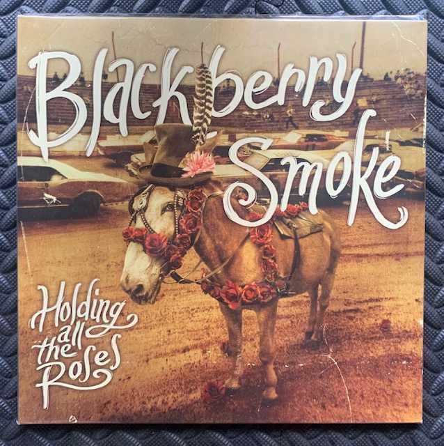 Blackberry Smoke ‎– Holding All The Roses