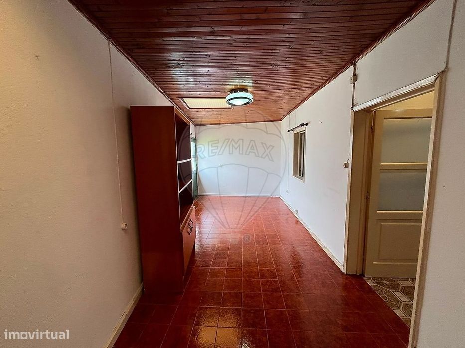 Moradia T4 para venda