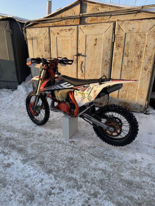 Мотоцикл KTM 300 EXC TPI SIX DAYS, 130 мотогодин