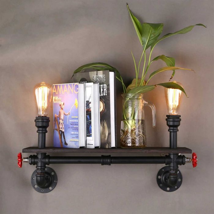 Candeeiro de Parede Metal com Estante de Madeira