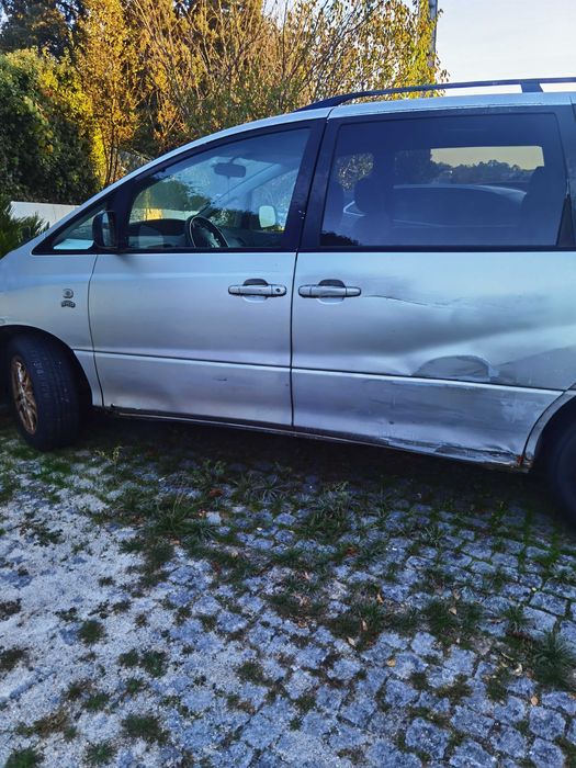 Carrinha Toyota Previa