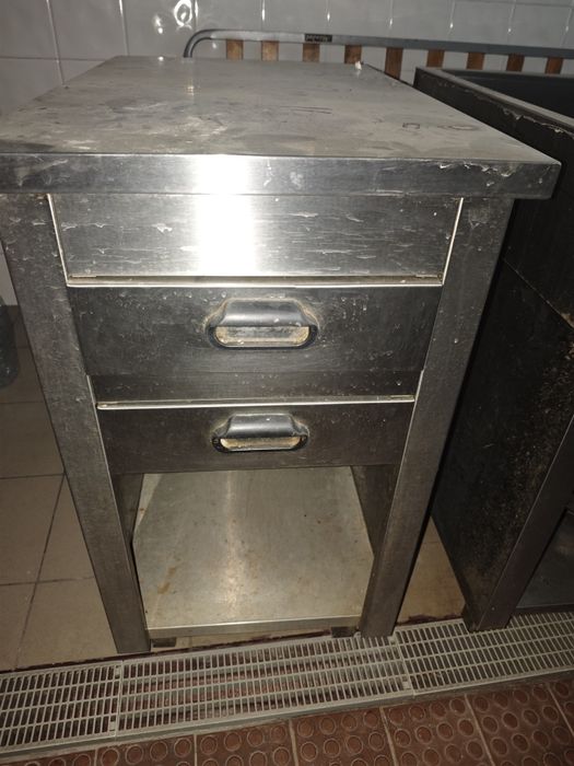 Balança, bancadas em inox