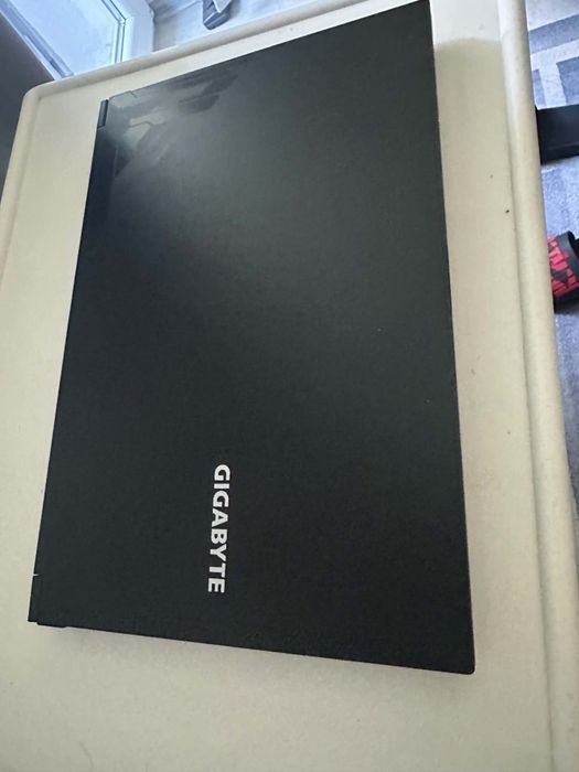 Laptop Gigabyte G5
