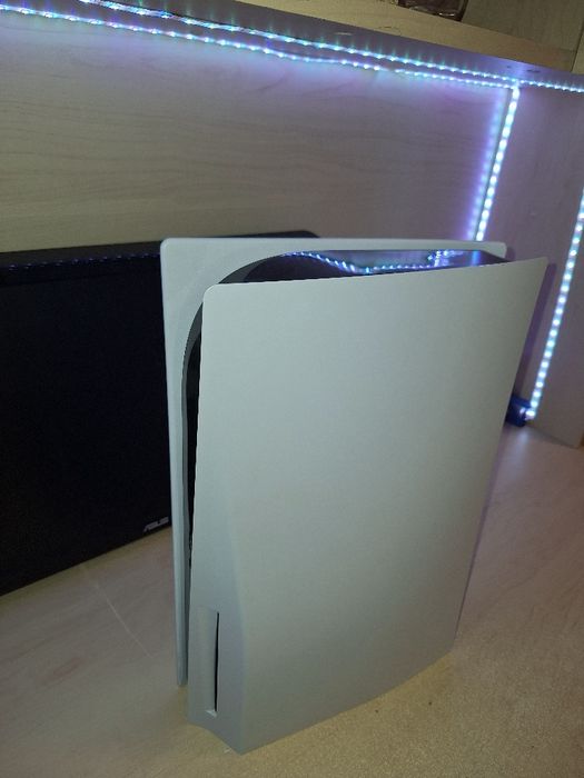 Продаю PlayStation5