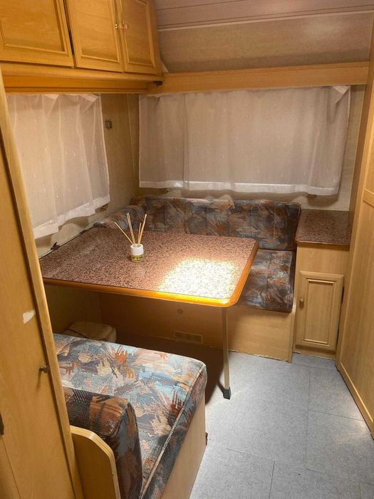 Caravana Vimara (1992) – Impecável, Pronta a Circular, 2 Camas Casal + WC