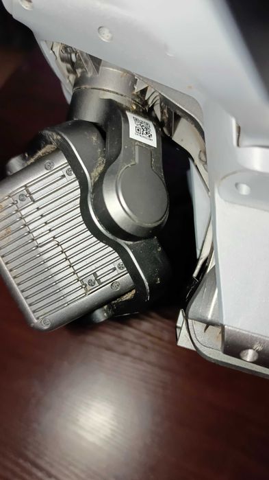 Продам на запчастини або відновлення дрон autel evo max 4t v2