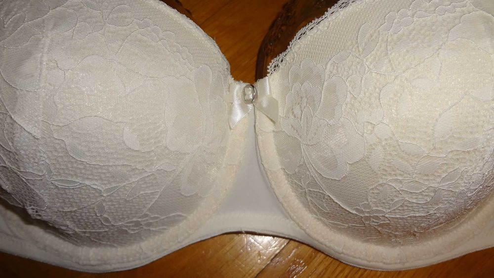 Biustonosz Hunkemoller 85C jak nowy