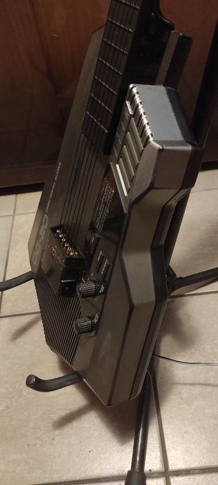 Cyfrowa gitara Casio DG-20