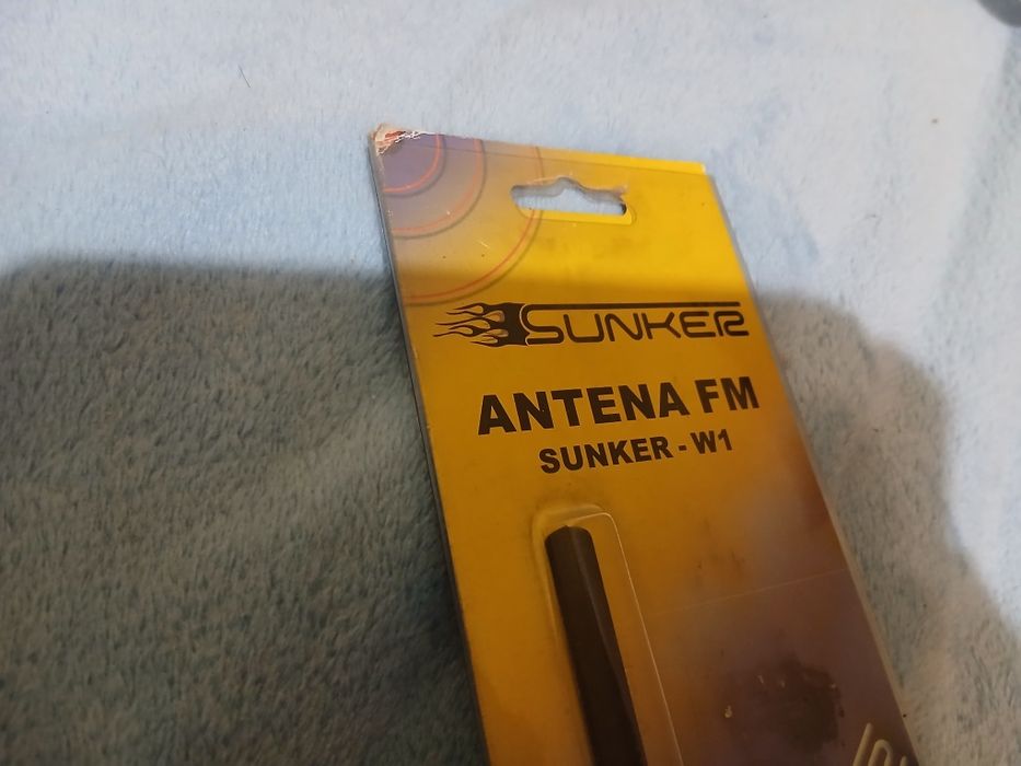 Elektroniczna antena FM Sunker