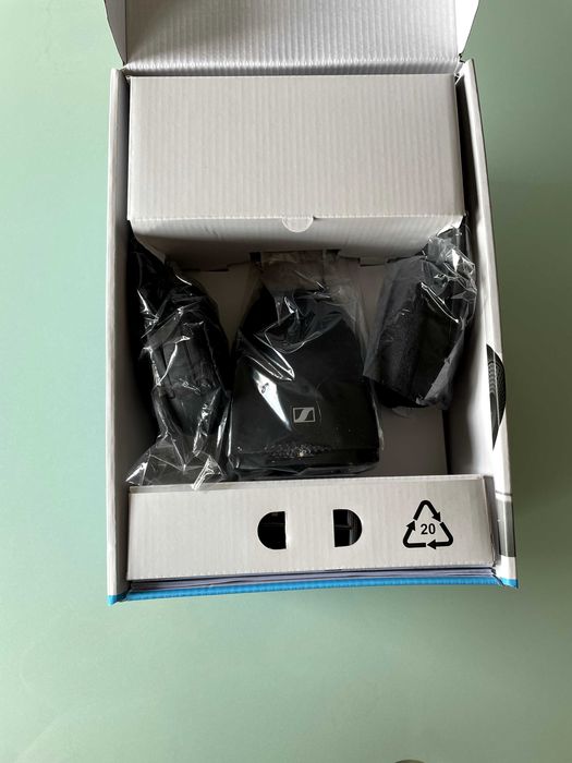 Auscultadores sem fios Sennheiser RS120-W - Novos