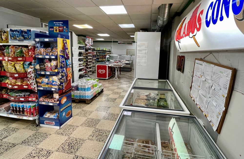 Supermercado Maxigrula - Trespasse 150.000€ (Chave na mão) - Renda mensal 1.000€