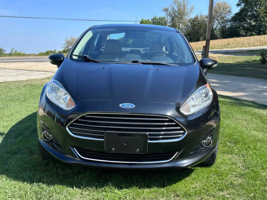 Ford Fiesta Titanium      2014