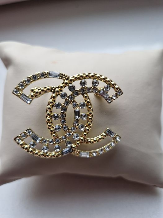 Broszka piękna , bardzo biżuteryjny