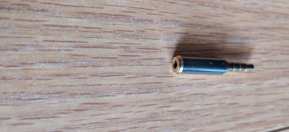 Conversor 2.5mm fêmea 3.5mm macho audio