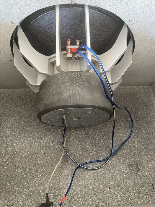 Soundstream  tarantula T4 15