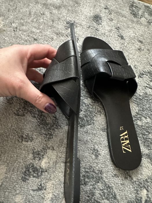 Шльопки літні Zara