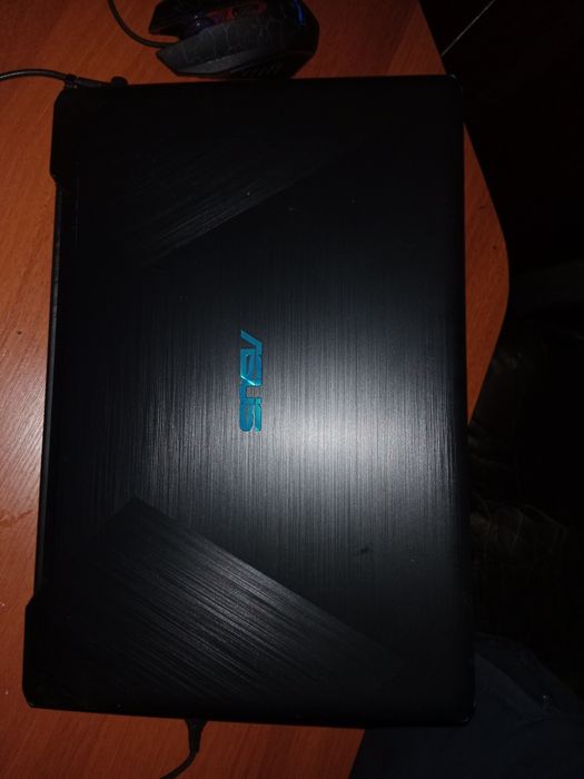 Asus vivobook 17° gtx 1050 4gb