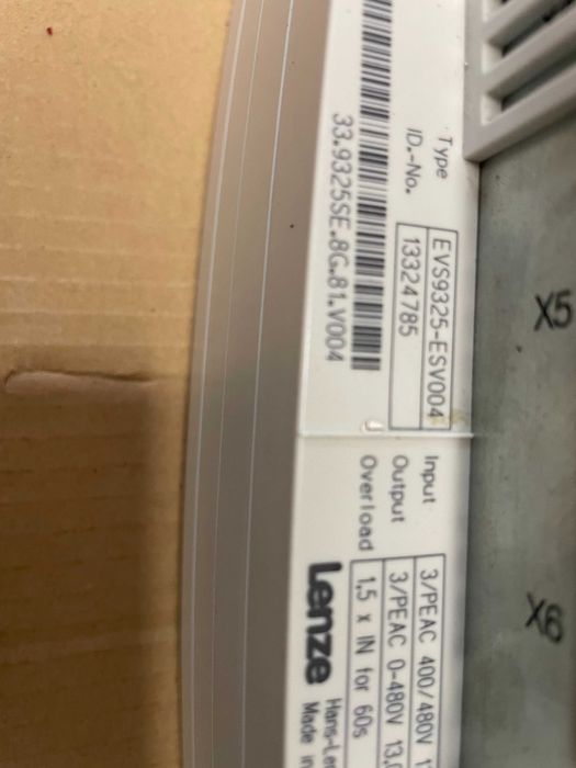 Falownik Serwo Przemiennik Lenze EVS9325-ESV004
