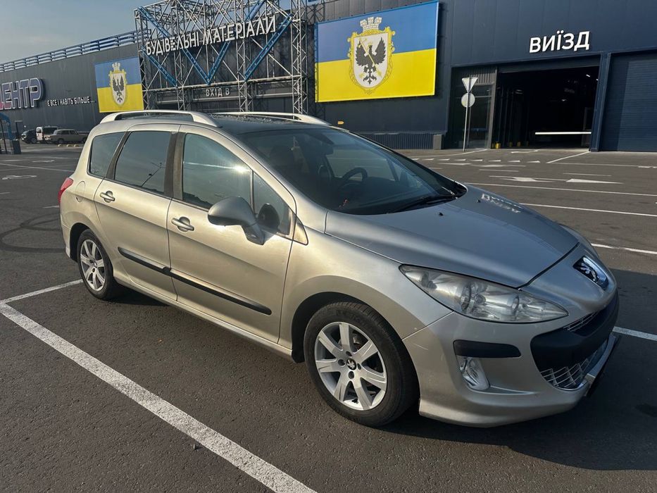 Peugeot 308 sw.