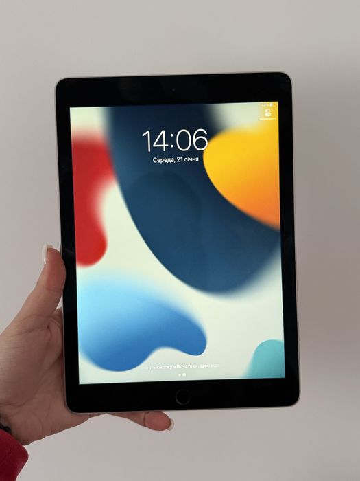 Планшет IPad Air 2 16 gb гб хороший стан