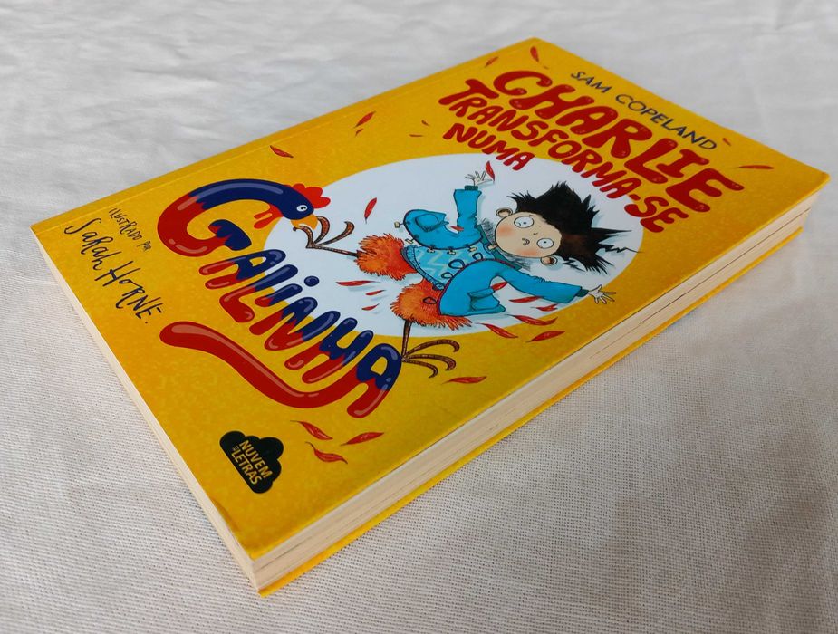 Livros Charlie Transforma-se num T-Rex e numa Galinha [Preço dos dois]