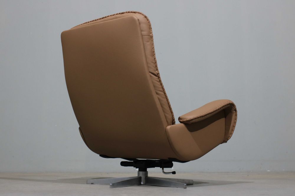 Poltrona De Sede em couro da década de 70