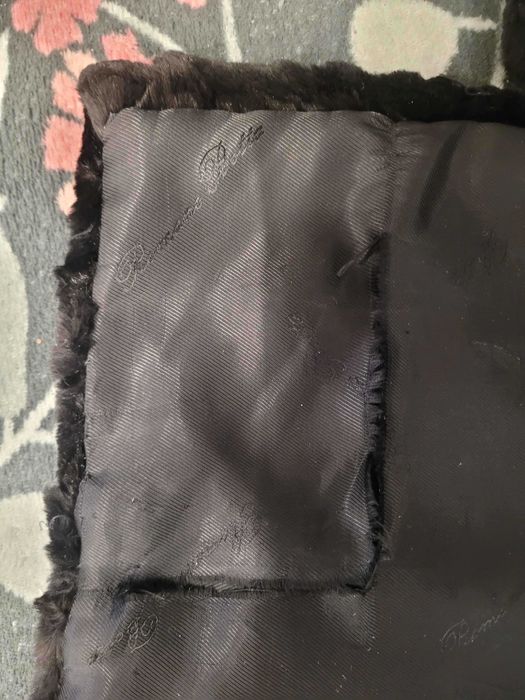 Kurtka z łapek lisich