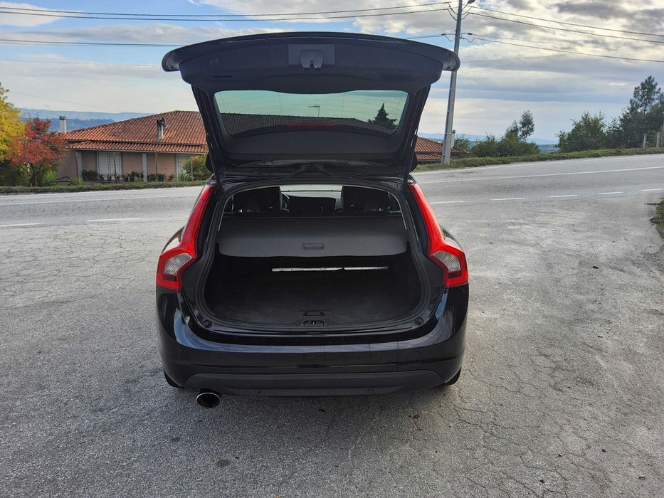 Volvo V60 D3 163 cv (2011)