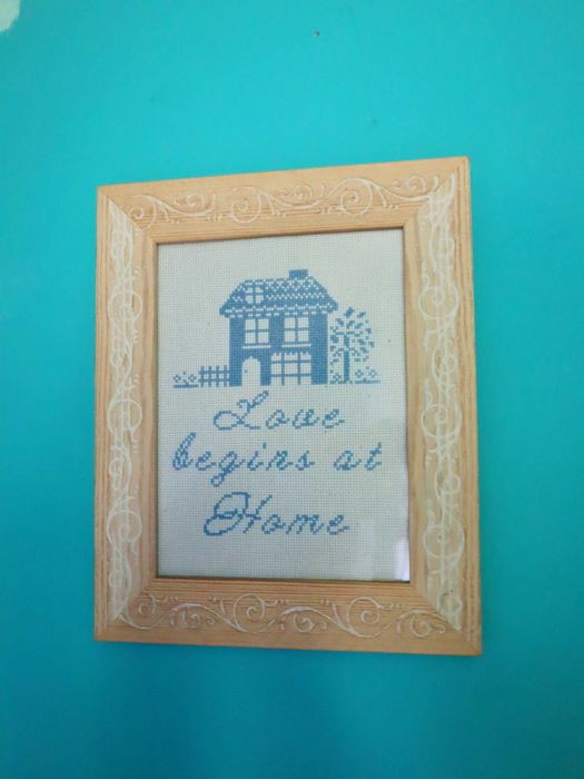 Drewniana ozdobna ramka na zdjęcia ozdoba ścienna z haftem