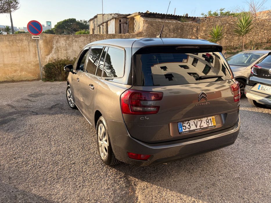Citroën C4 Picasso 1.6 Diesel | 2018 | 7 Lugares | Muito Confortável — photo 4