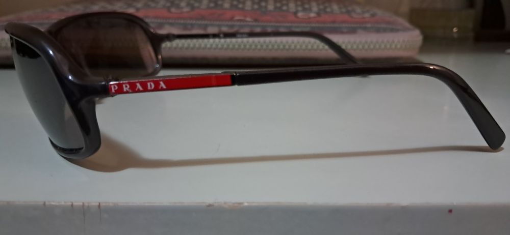 Óculos de Sol Prada