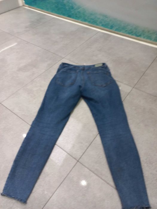 Spodnie jeansowe damskie 38 reserved