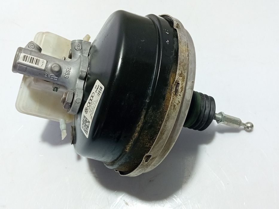 Servofreio AUDI A4 Avant (8K5, B8)