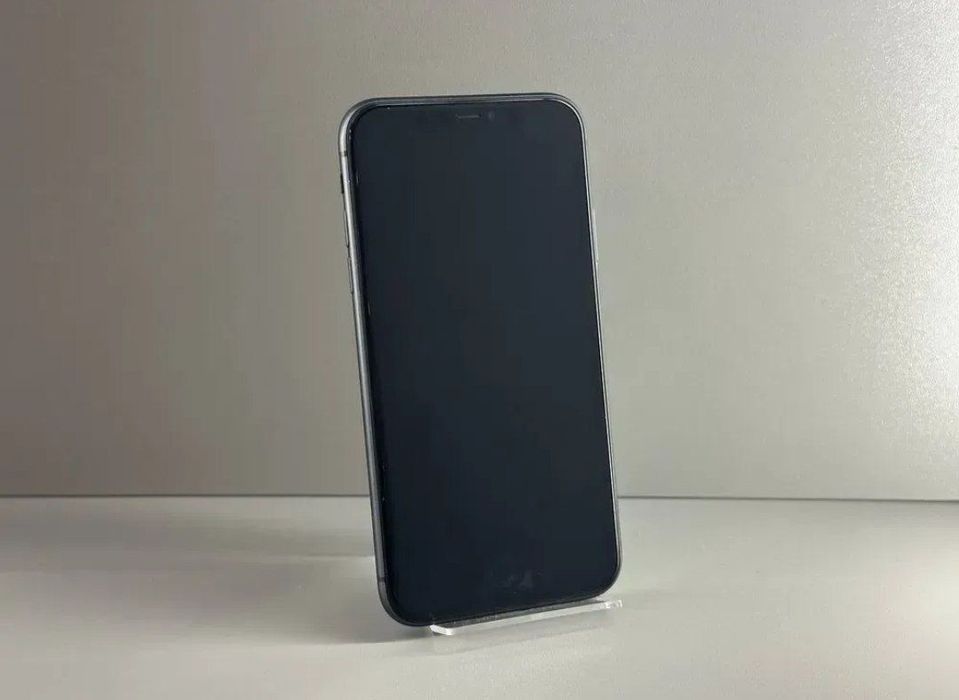 iPhone 11 чорний на 256