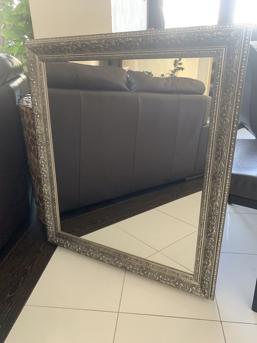 Дзеркало навісне