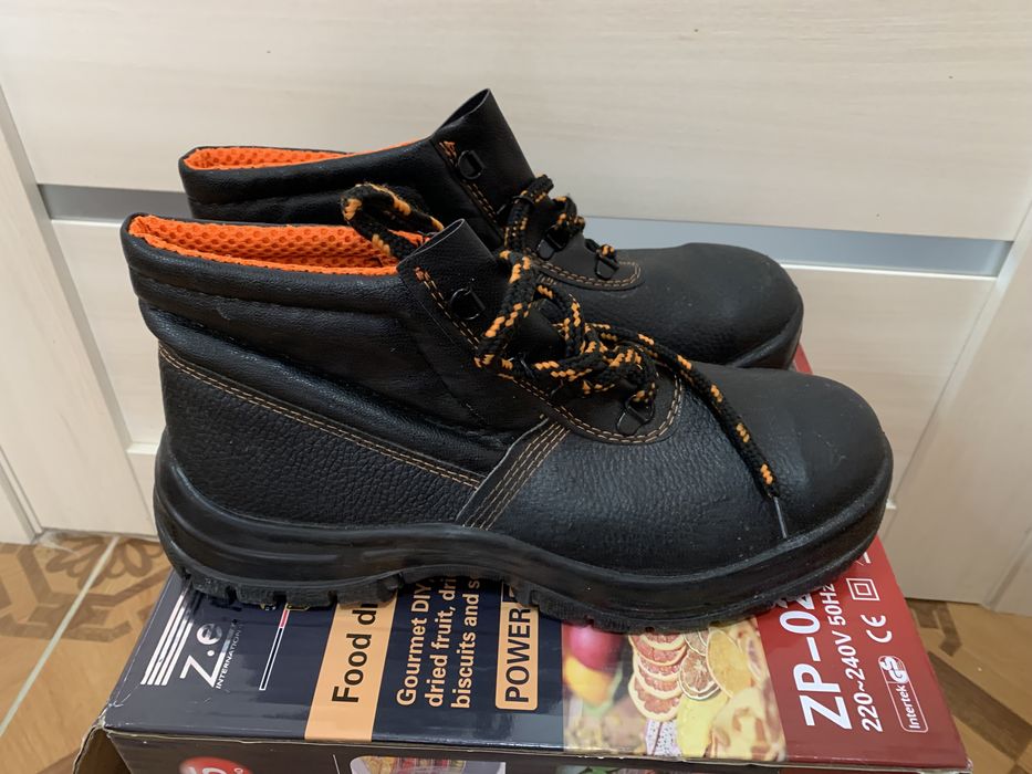 Чоловічі робочі черевики 42 , 43 , 44 р