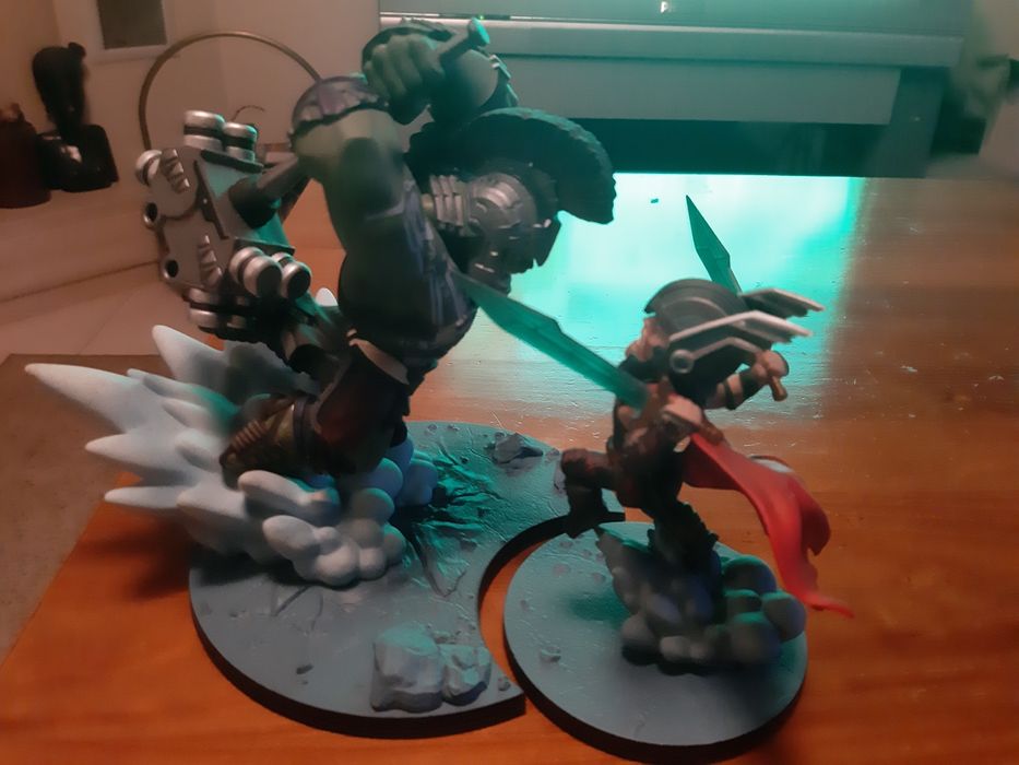 Figura Thor e hulk